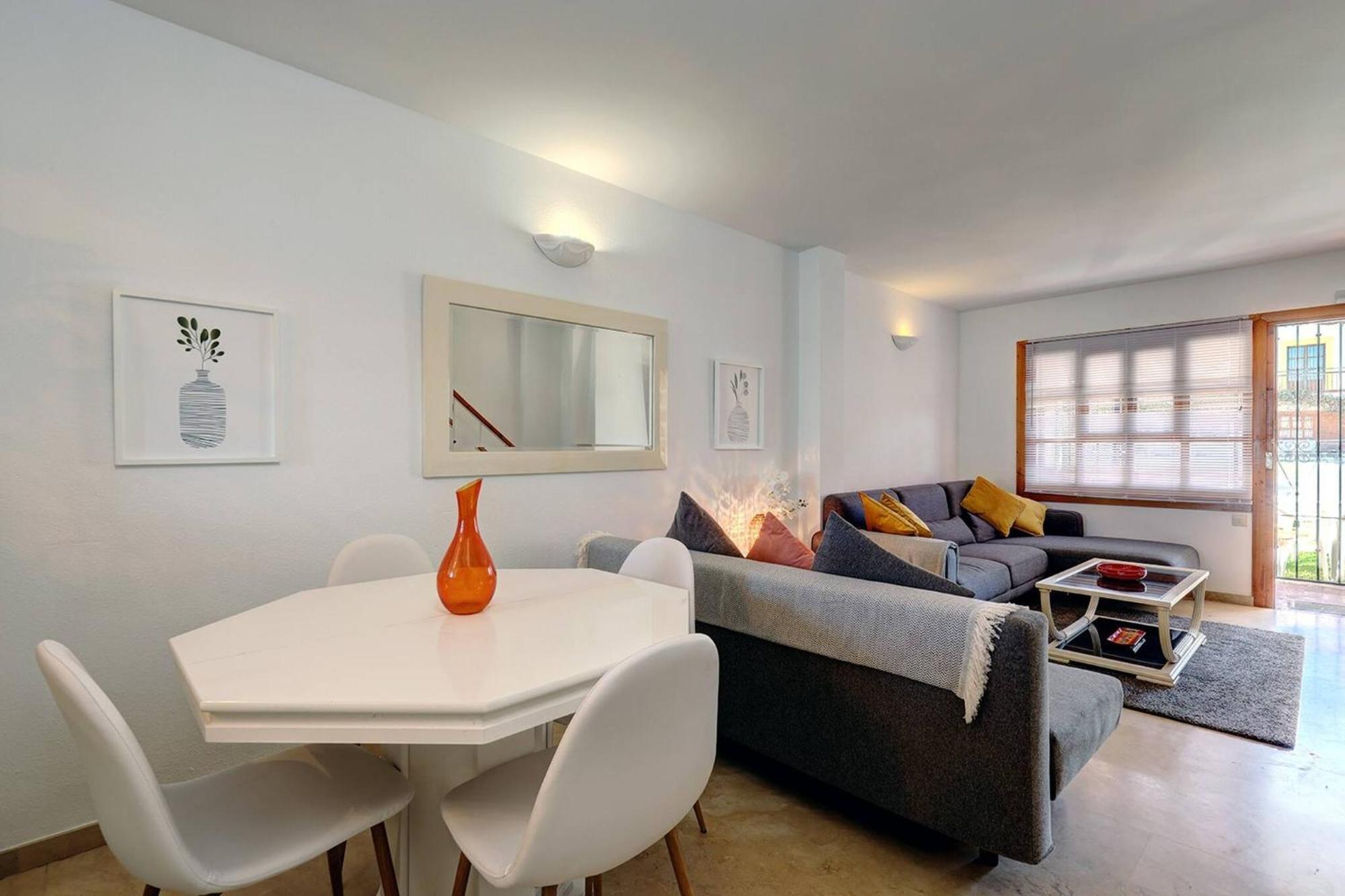 042 Classic 2 Bed Andalusian Townhouse 500M From Beach Михас Екстериор снимка